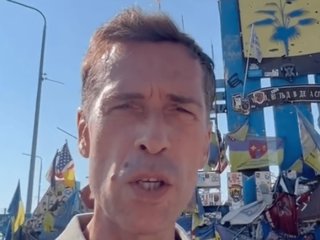 Російський музикант розкрив справжню причину раптового приїзду до Києва: що він робить в Україні