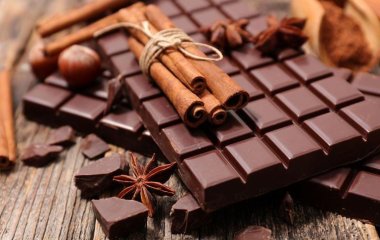Лікарі розповіли про лікувальні властивості шоколаду