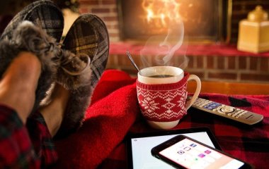 Вісім способів зігрітися вночі без увімкнення опалення: поради експерта зі сну