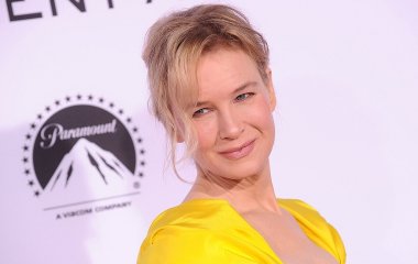 Рене Зеллвегер продемонстрировала стильный образ 