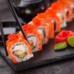 Медики предупредили о вреде суши для здоровья