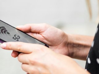 Чому на телефоні з’являється