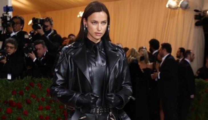 Российская супермодель поддержала Украину на обложке британского глянца