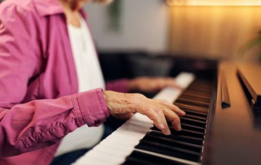 Музыка помогает сохранить память, данные ученых