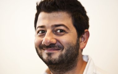Михаил Галустян стал моделью 