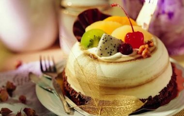 Від яких продуктів треба відмовитися, якщо хочете мати білі та здорові зуби