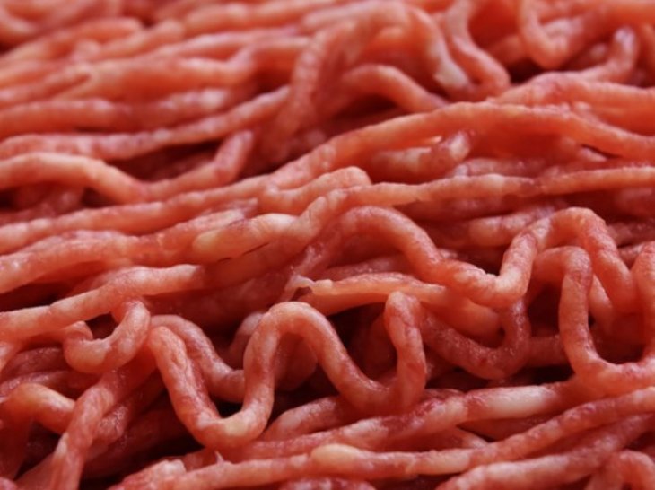 Названо три продукти, які не можна їсти після 50 років