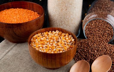 Які крупи треба обов’язково промивати перед варінням, а які категорично не можна, бо зіпсуєте страву