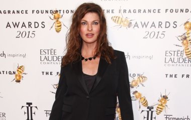 Линда Евангелиста после неудачной пластики впервые призналась, что больна раком: 