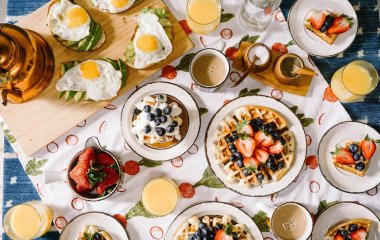 Не овсянкой единой: вкусные и полезные варианты завтрака