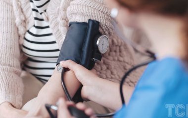 Вчені з’ясували, в якому віці підвищення кров’яного тиску становить найбільшу небезпеку