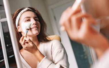 Ночные маски для лица: действительно ли они работают или это только маркетинговый ход?