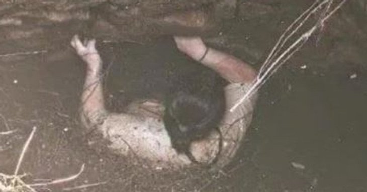 Жінка впала в старий колодязь зі зміями та трималася за стіну 54 години — фото