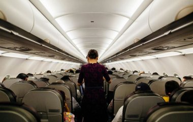 Після зльоту літака росіянка побила двох стюардес: що стало причиною