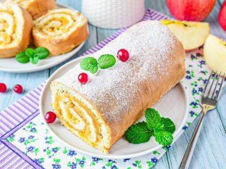 Готовим ленивый яблочный рулет