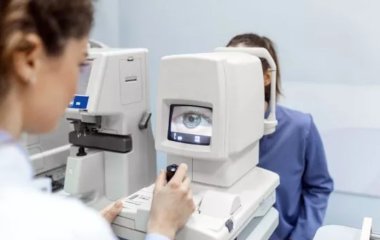 Британські вчені: Перевірка зору може передбачити ризик серцево-судинних захворювань