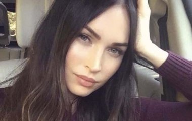 Меган Фокс похвасталась архивным снимком младшего сына 