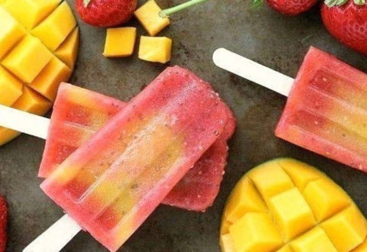 Вкус лета и детства: простой рецепт фруктового замороженного сока