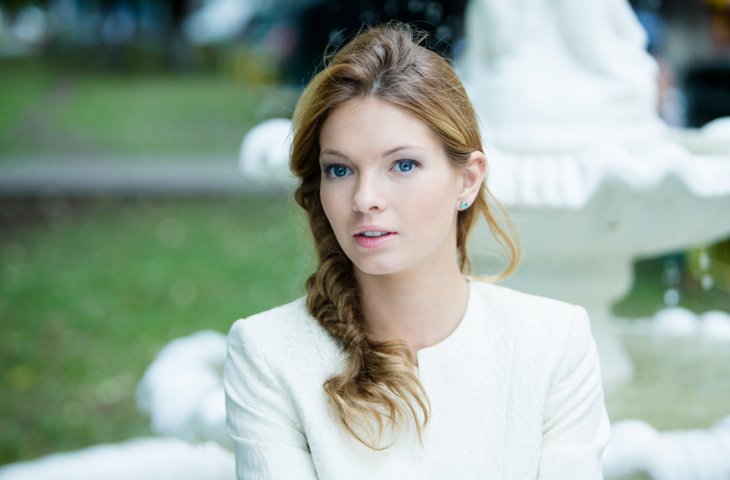 Бардо Наталия порыбачила на яхте 