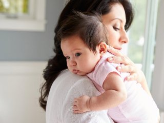 Как быстро прекратить икоту у взрослых и детей: два надежных метода