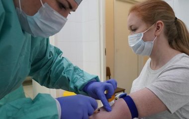 Лікар застерегла від вживання алкоголю перед здаванням аналізу крові