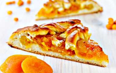 Пирог с курагой