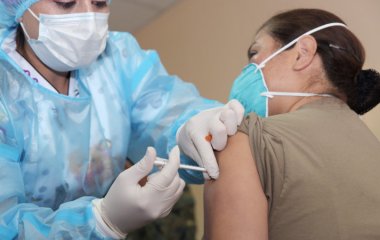 Що чекає на тих, хто не хворів і не прищепився від коронавірусу