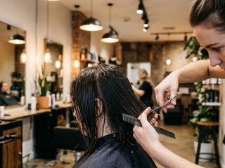 Найкраща дата листопада: коли йти до перукаря за ідеальною стрижкою