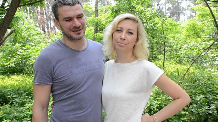 Тоня Матвиенко с мужем и дочерью отдыхает на Волыни