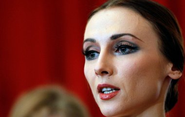 Балерина-путіністка Світлана Захарова потрапила під відміну в Італії через її позицію щодо війни