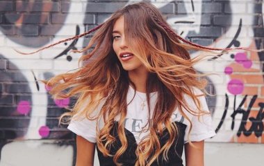 Регина Тодоренко вышла в свет в маленьком серном платье