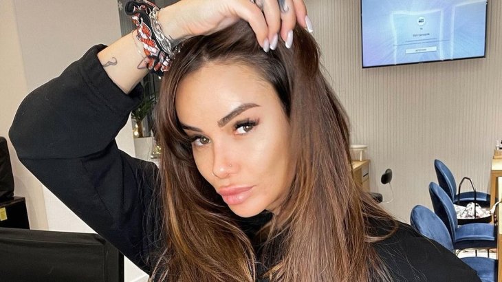 Избавившаяся от ребенка Айза объявила о воссоединении с Гуфом