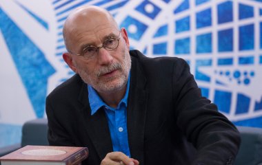 Борис Акунин заразился коронавирусом
