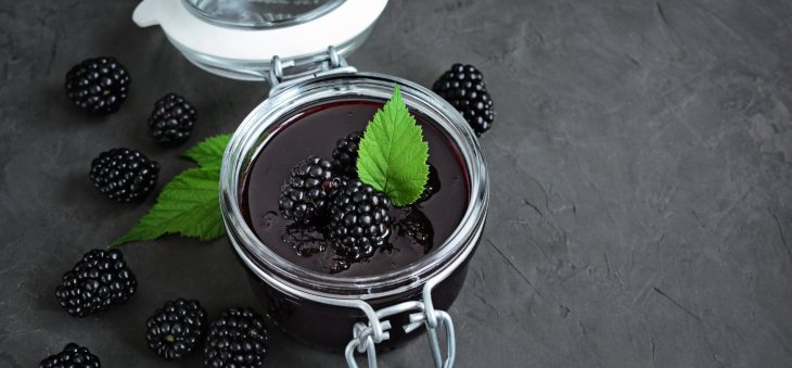 П'янка розкіш: як приготувати вдома наливку з ожини