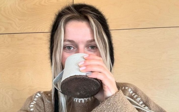 Известная украинская певица показалась в купальнике и засветила своего мужа-иностранца