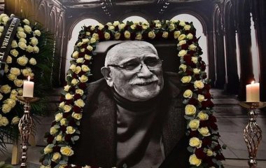 Могилу Армена Джигарханяна сравняли с землей  