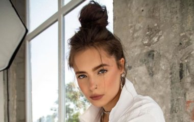 20-летняя дочь Елены Кравец блеснула стройной фигурой в купальнике