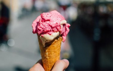 Лікар спростувала міф про шкоду морозива влітку