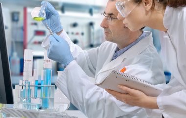 Професії, які провокують рак, назвали вчені