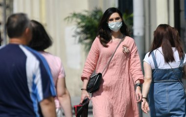 Фахівець пояснила, чому вірус не гине у спеку