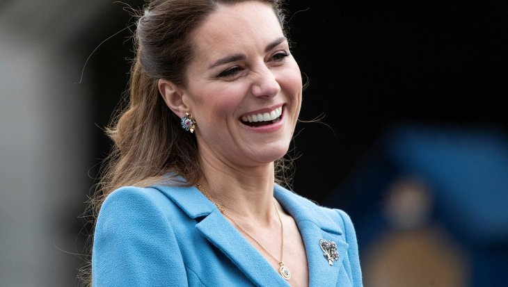 Кейт Миддлтон вышла в свет с 72-летним отцом