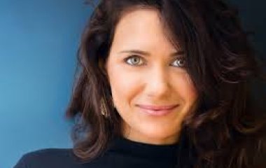 Екатерина Климова и Агния Дитковските носят одинаковые купальники