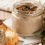Рецепт вкусного нежного паштета: нужны грибы и фасоль