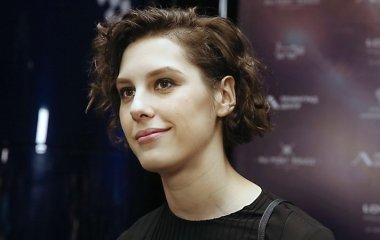 Горбачева поздравила Варвару Шмыкову с днем рождения, опубликовав ее «голое» фото