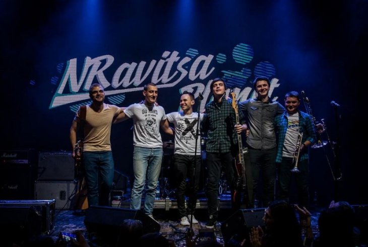В новом клипе NRavitsa Planet появились Олег Винник, Оля Полякова, Pianoboy и другие звёзды