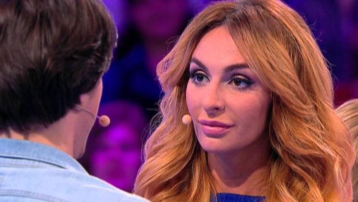 Катерина Варнава прочла книгу коллеги по шоу-бизнесу