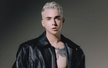 MELOVIN в новом образе обнажил торс и взбудоражил воображение фанов пикантными кадрами