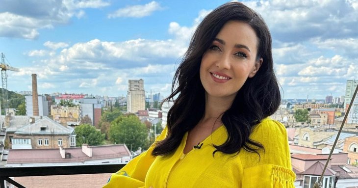 Соломія Вітвіцька вперше за тривалий час показалась з мамою-красунею і як вони розважаються у Львові