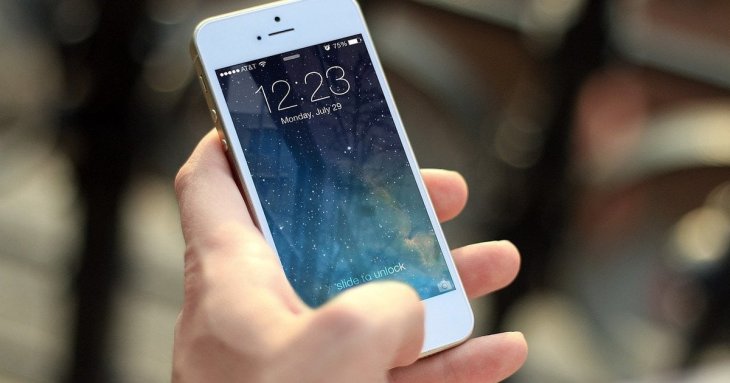 Туристка пропустила рейс через iPhone: що сталося