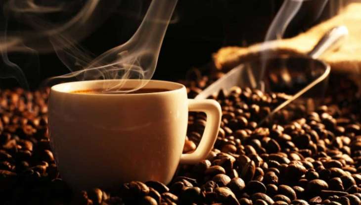 Кофе на завтрак: лучшие и худшие добавки в утренний напиток назвали диетологи